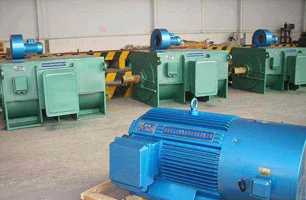 三相異步電動(dòng)機(jī)直接起動(dòng)的危險(xiǎn)。